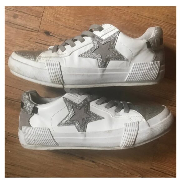 Sold - Picture 1 of 2